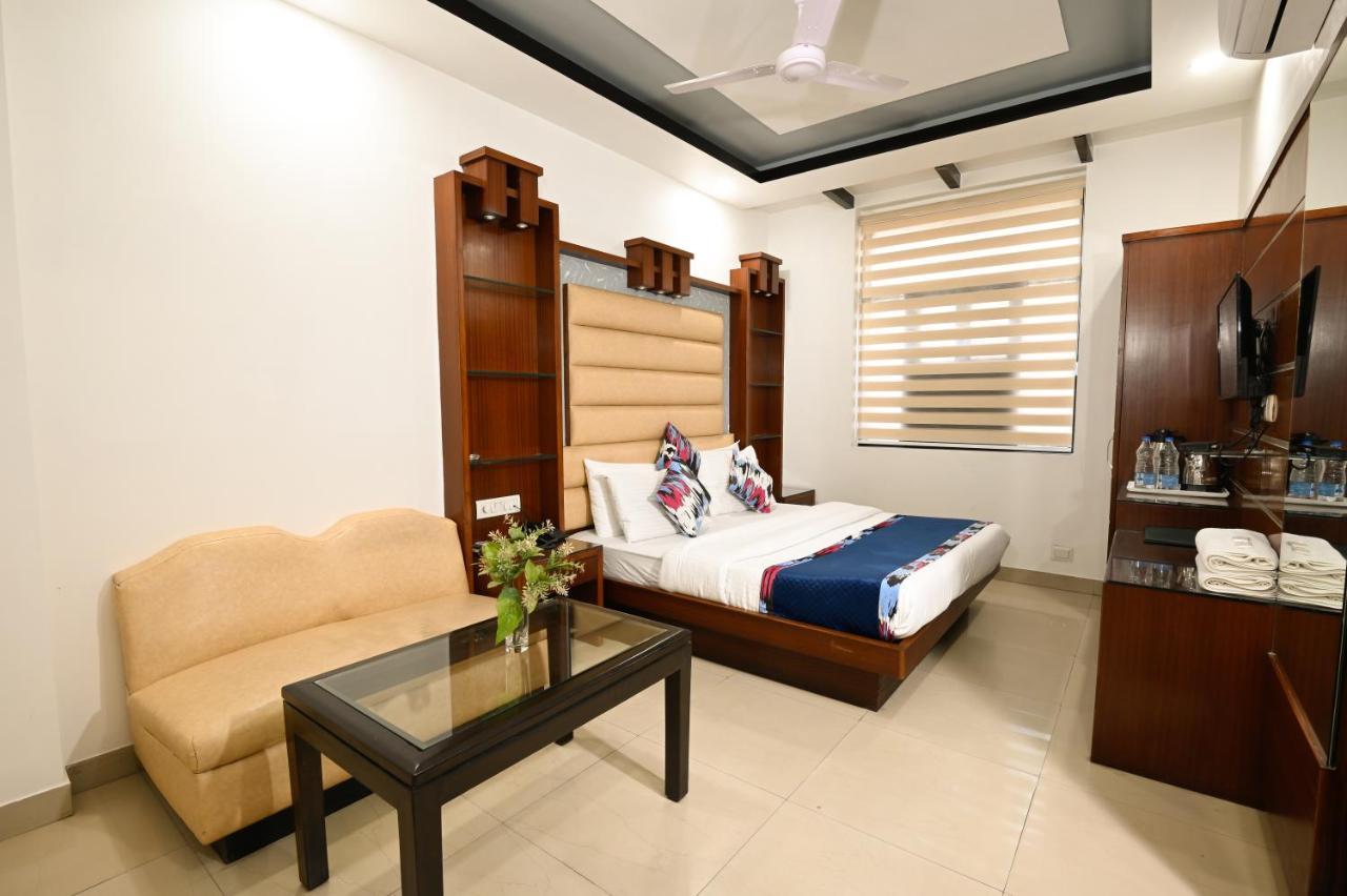Hotel Baba Deluxe Near New Delhi Railway Station And City Center -By Rcg Hotels Luaran gambar
