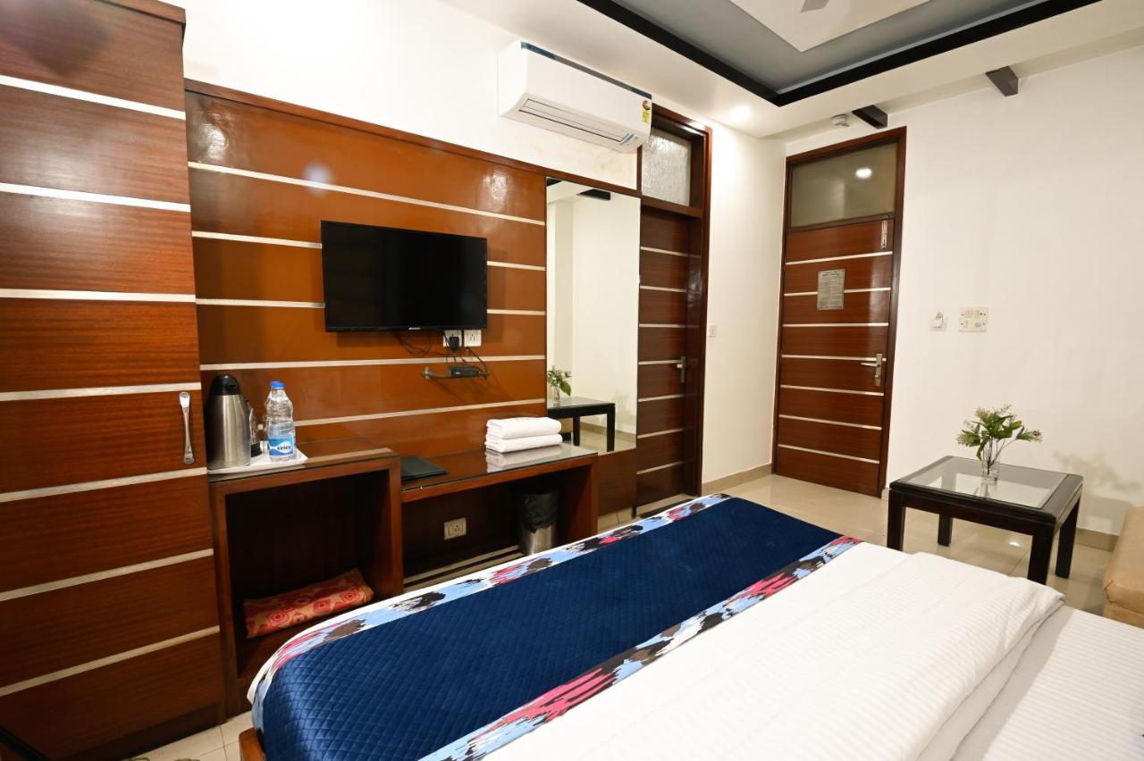 Hotel Baba Deluxe Near New Delhi Railway Station And City Center -By Rcg Hotels Luaran gambar