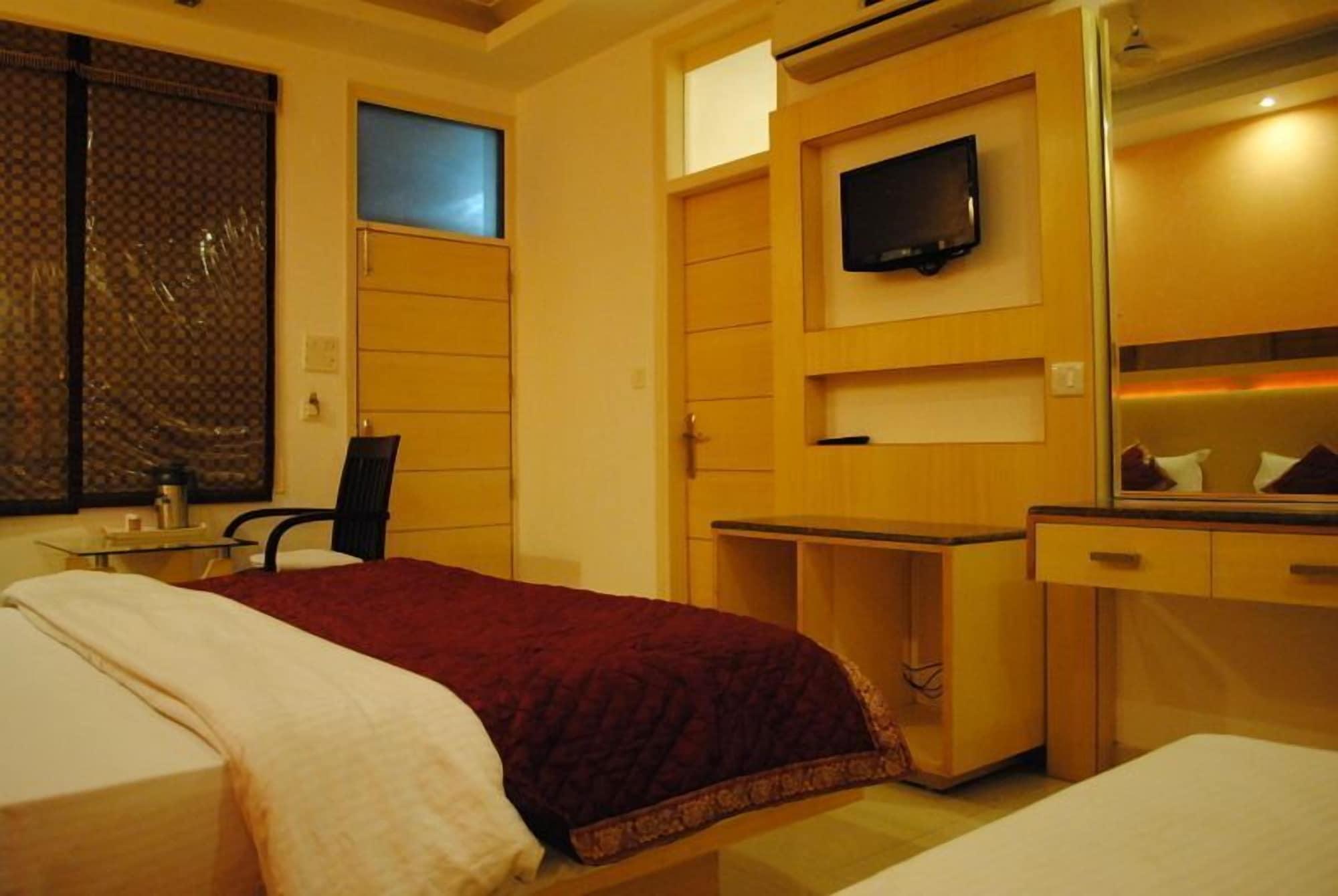 Hotel Baba Deluxe Near New Delhi Railway Station And City Center -By Rcg Hotels Luaran gambar