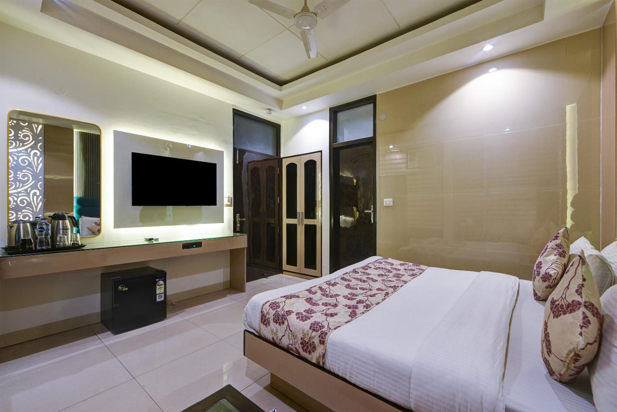 Hotel Baba Deluxe Near New Delhi Railway Station And City Center -By Rcg Hotels Luaran gambar