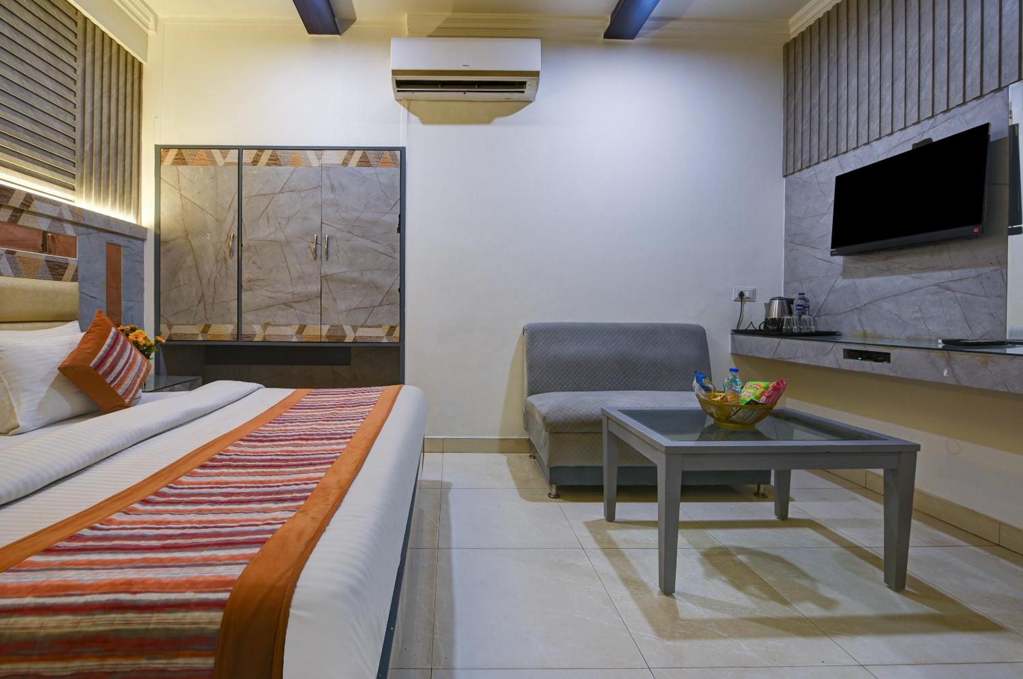 Hotel Baba Deluxe Near New Delhi Railway Station And City Center -By Rcg Hotels Luaran gambar